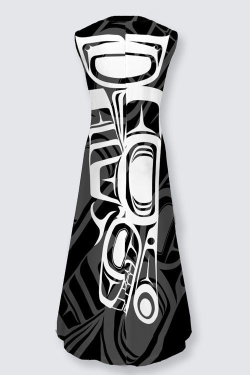 Diving Killerwhale (BnW) by Shar Wilson, Gitxsan Artist. Lena-Maxi Dress